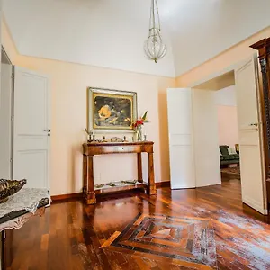 Ruggero Bed & Breakfast